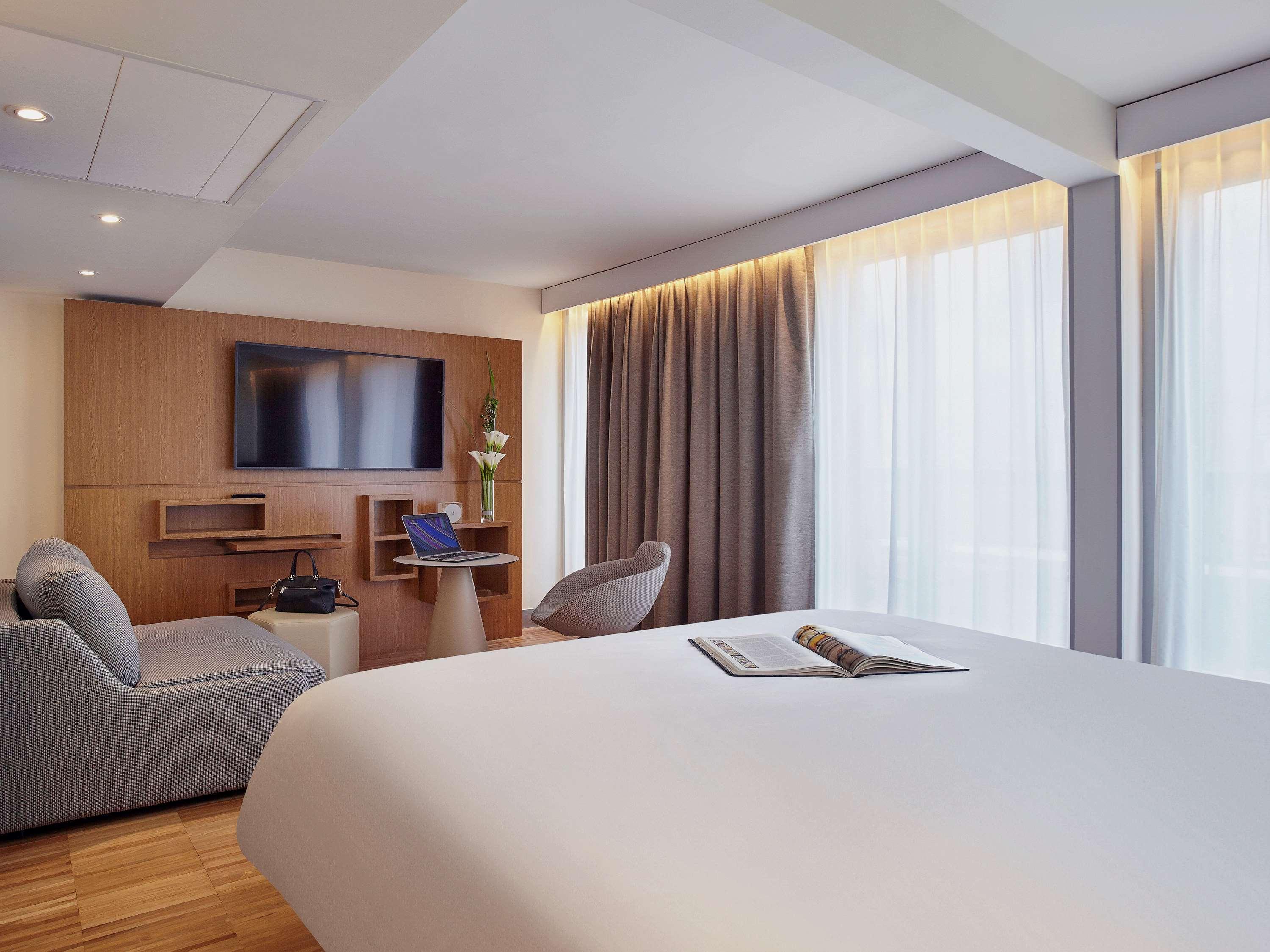 Mercure Paris Arc De Triomphe Etoile Zewnętrze zdjęcie