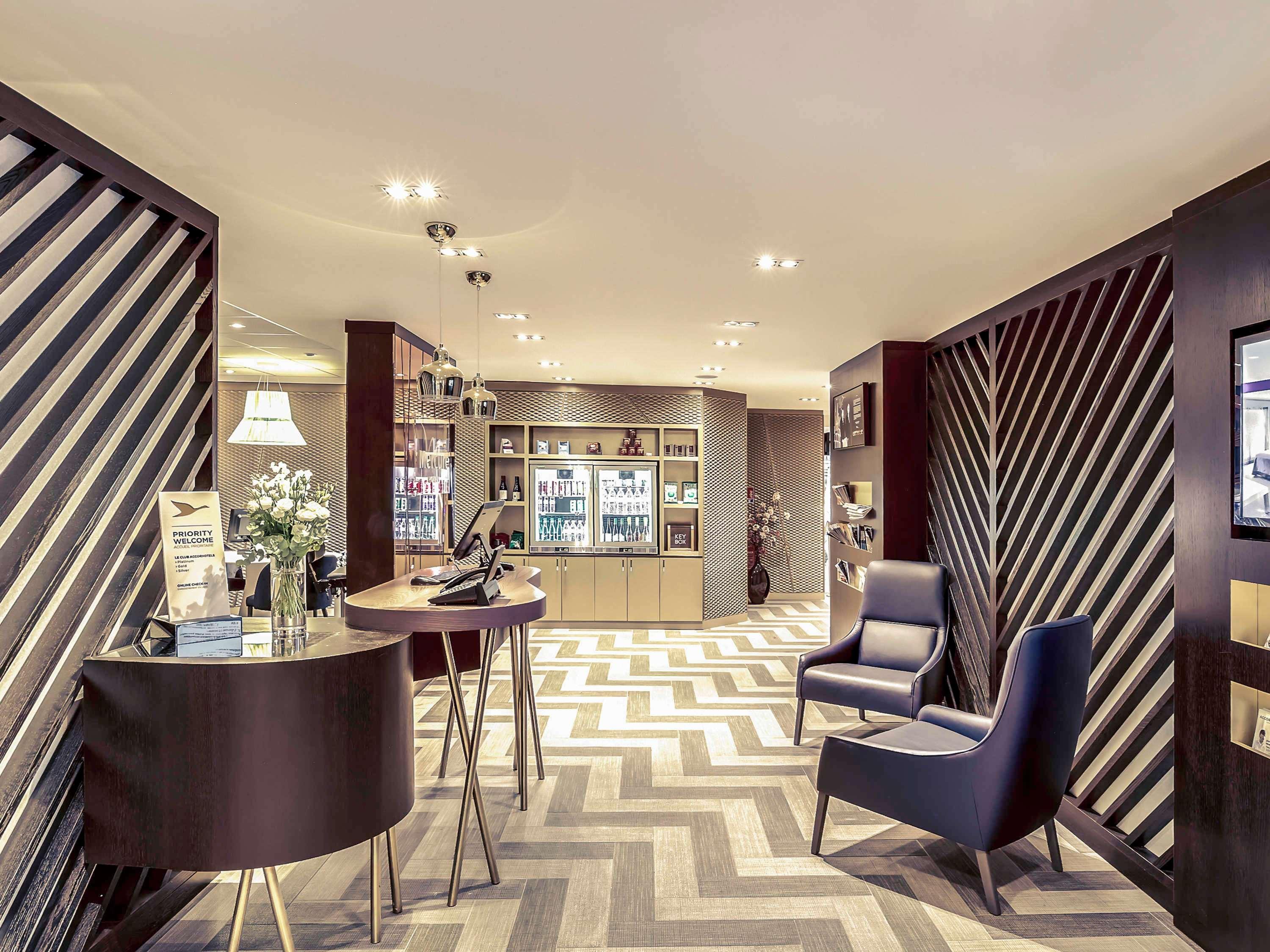 Mercure Paris Arc De Triomphe Etoile Zewnętrze zdjęcie